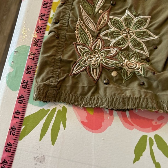 Vintage Y2K Miss Me Flare Low RiseCargo Womens Pants with embroidered detail - Picture 11 of 16